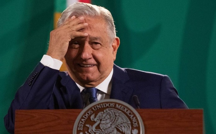 AMLO y la 4T