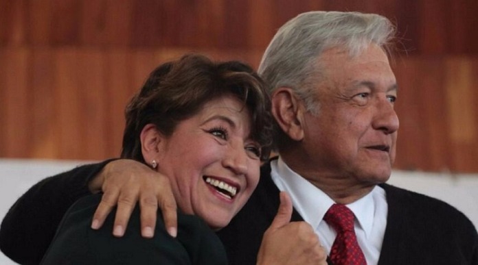 amlo con Delfina