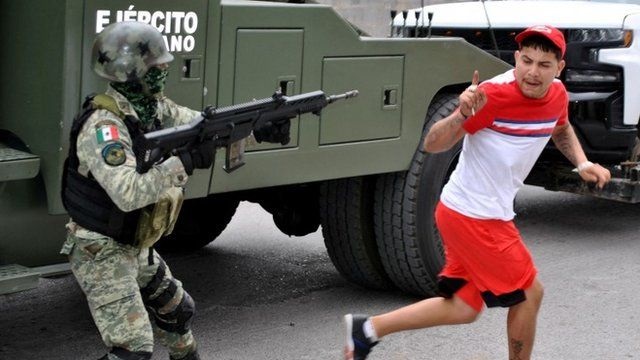 jóvenes en Nuevo Laredo