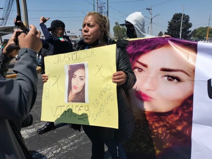 Evelyn penal Bordo