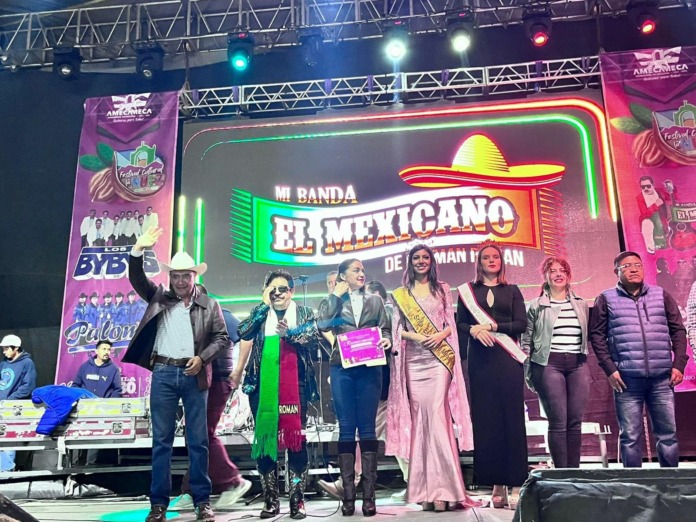 Ivette con el mexicano