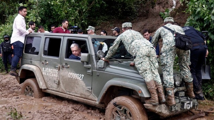 amlo no llega a acapulco