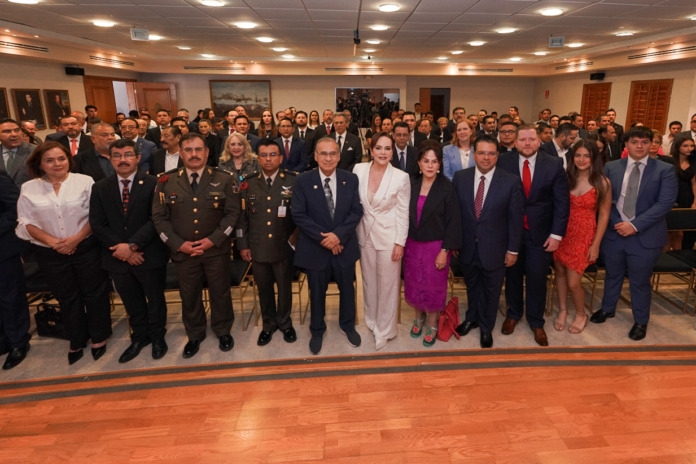 respaldan-lideres-politicos-continuidad-de-carmen-lilia-canturosas-como-alcaldesa-de-nuevo-laredo (1)