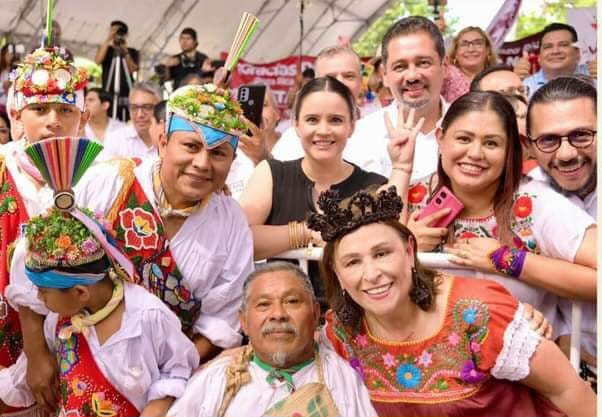 veracruz-goza-de-estabilidad-politica-y-asi-continuaremos-con-el-gran-trabajo-que-se-hara-en-mi-administracion-rocio-nahle (4)
